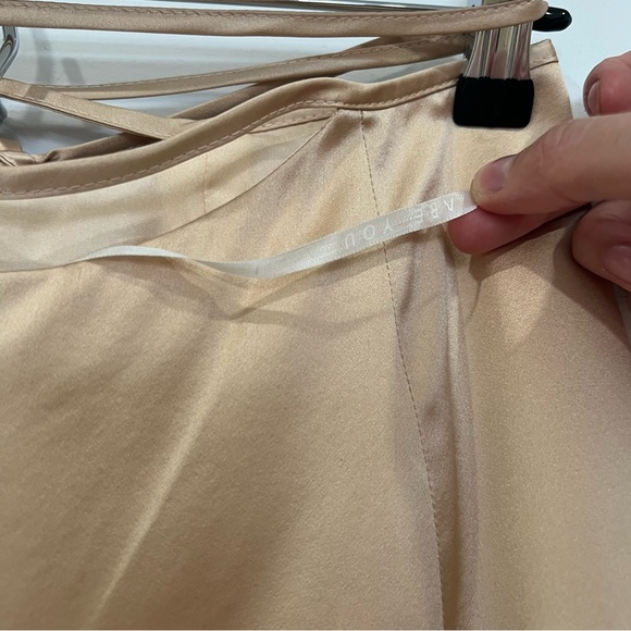 Are You Am I Kitsi Silk Skirt - Picture 6 of 6